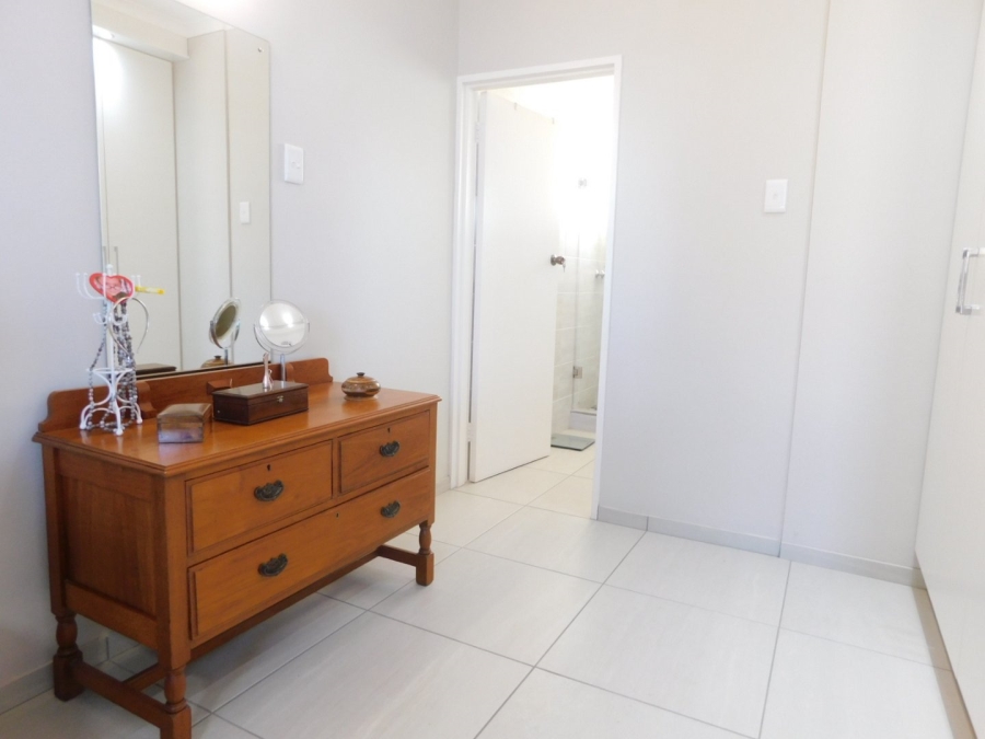 To Let 3 Bedroom Property for Rent in Strand Central Western Cape